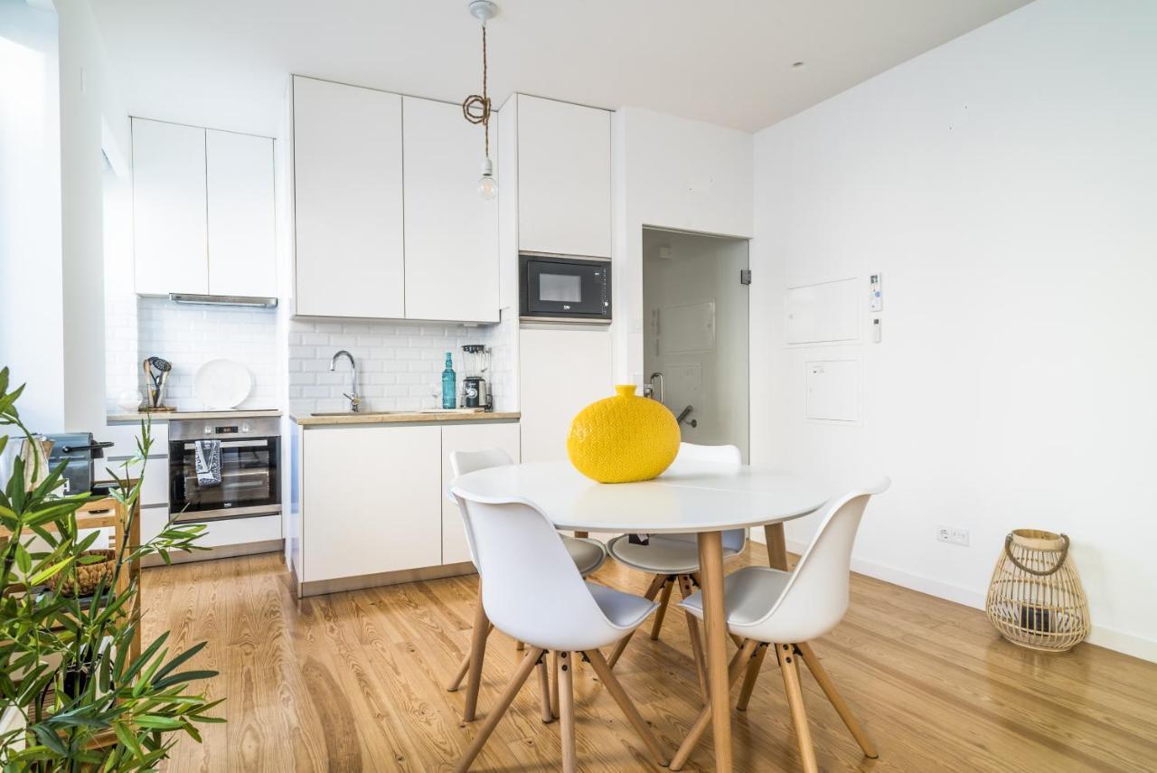 The Light House Apartment Nazaré Exterior photo